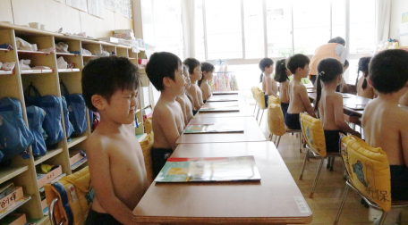 裸教育について 学校法人ひかり学園 第二ひかり幼稚園のホームページ
